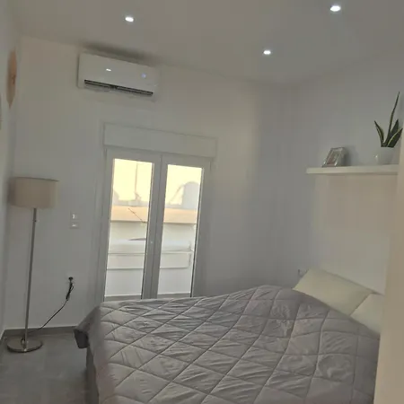 Life Apartament Alikí